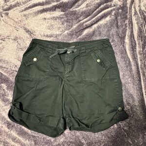 Venezia Black Women's Cargo Shorts